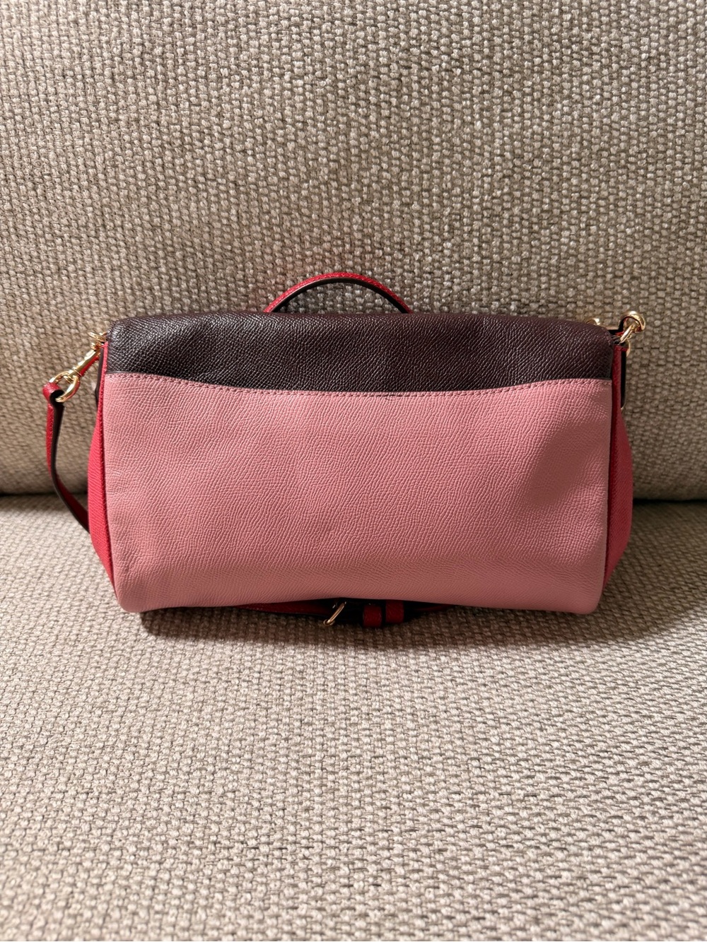 Colorblock - Picture 4 of 13